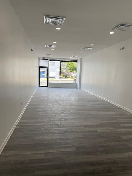 More Photos Of 4788-4790 Langston Blvd, Arlington Storefront For Sale