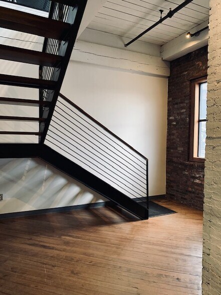 More Photos Of 214 Arlington St, Chelsea Office For Lease