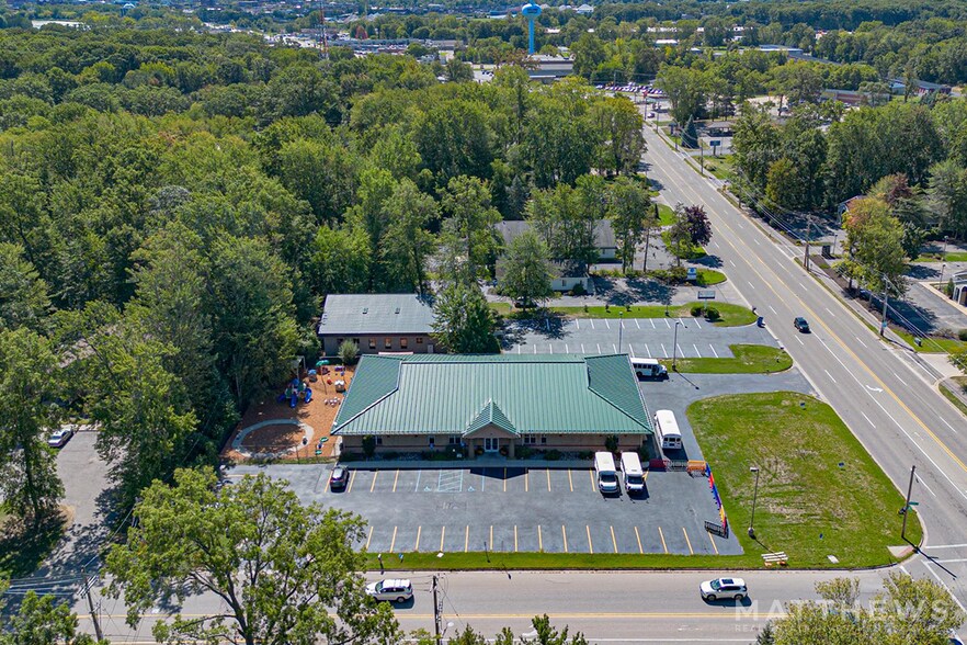 More Photos Of 198 James St, Holland Office For Sale