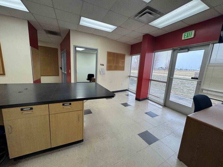 More Photos Of 422 Performance Dr, Cedar Falls Industrial For Sale