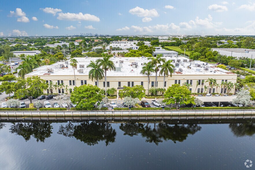 Primary Photo Of 895 SW 30th Ave, Pompano Beach Office For Lease