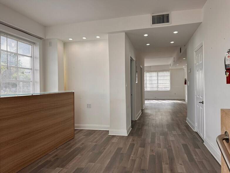 More Photos Of 901 Pennsylvania Ave, Miami Beach Apartments For Sale