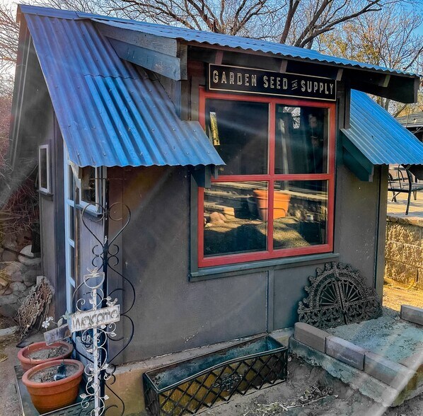 More Photos Of 3001 E Frontage Rd, Amado Restaurant For Sale