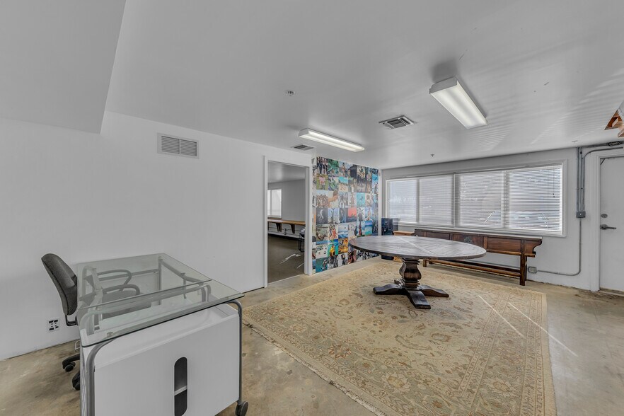 More Photos Of 1130 N Flagler Dr, Fort Lauderdale Warehouse For Lease