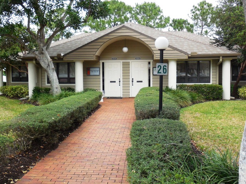 More Photos Of 12545-12551 New Brittany Blvd, Fort Myers Medical For Sale