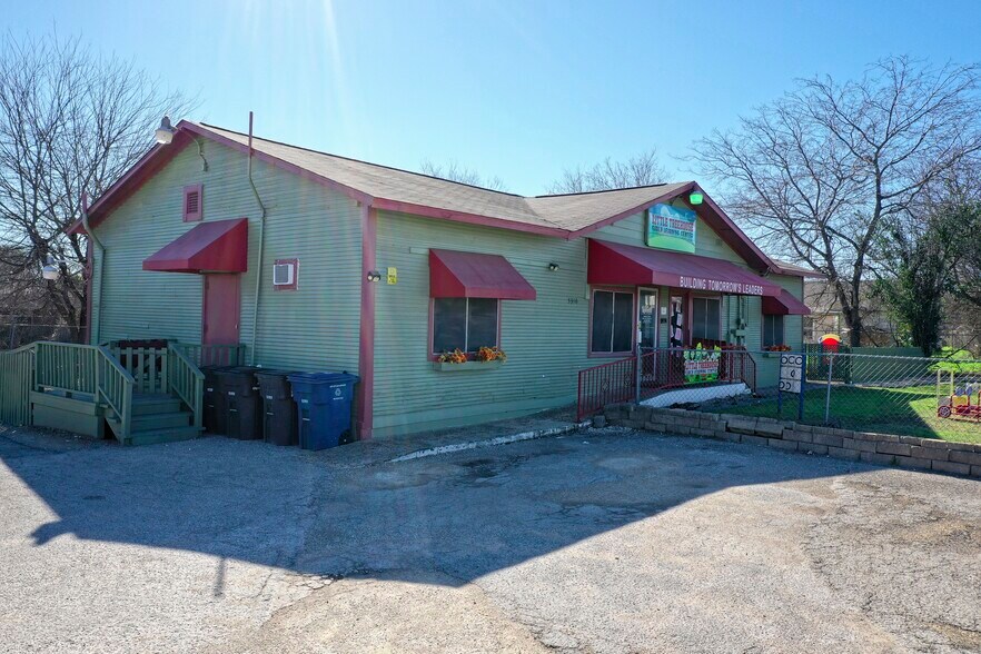 More Photos Of 5310 Interstate Highway 35 S, San Antonio Schools For Sale