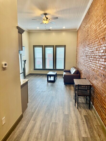 More Photos Of 108 N Jefferson Ave, Eatonton Storefront Retail Office For Sale