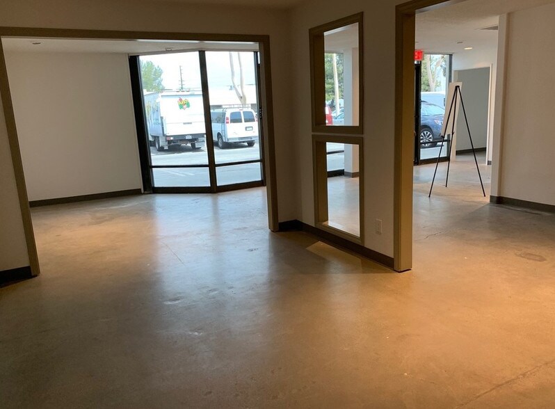 More Photos Of 23461 Ridge Route Dr, Laguna Hills Unknown For Lease