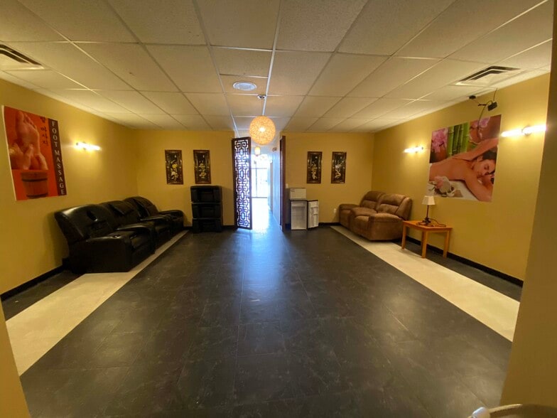 More Photos Of 24235-24311 Harper Ave, Saint Clair Shores Unknown For Lease