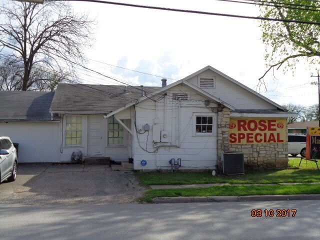 More Photos Of 720 N 10th St, Killeen Freestanding For Lease