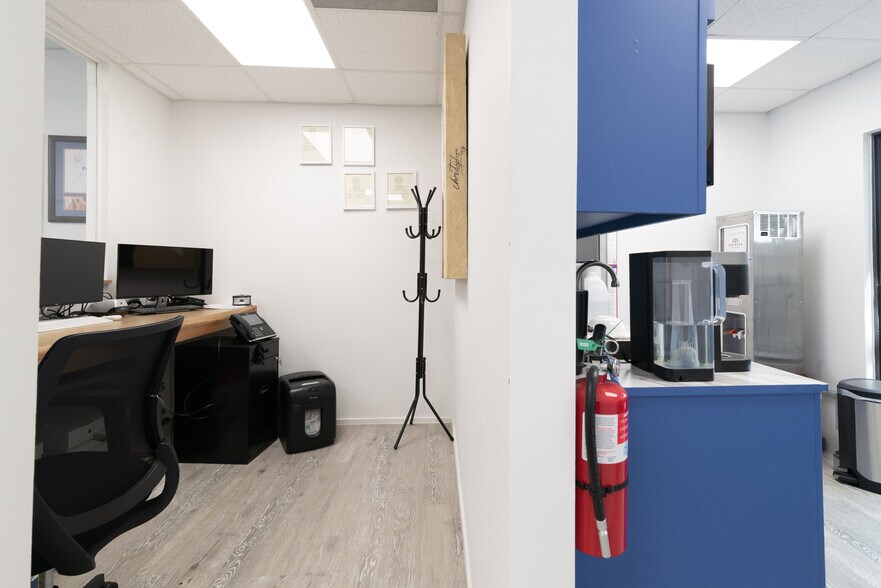 More Photos Of 13740 Research Blvd, Austin Office For Sale