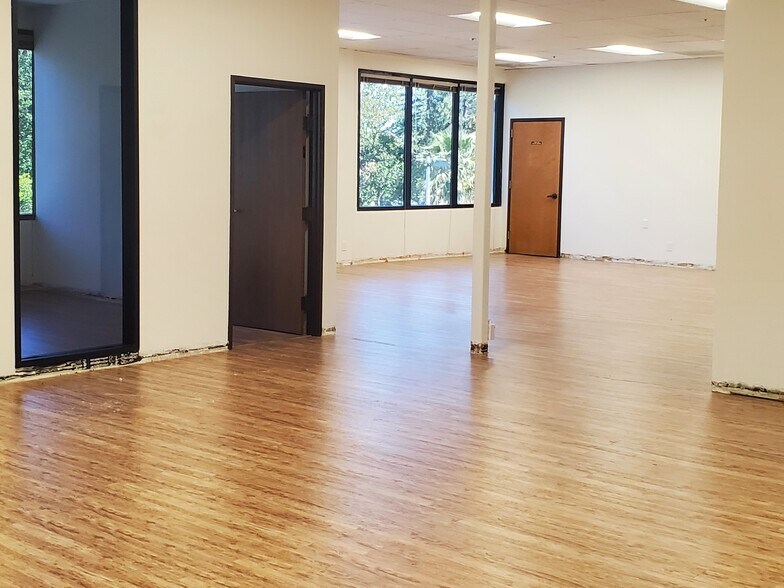 More Photos Of 90 Great Oaks Blvd, San Jose Research And Development For Lease