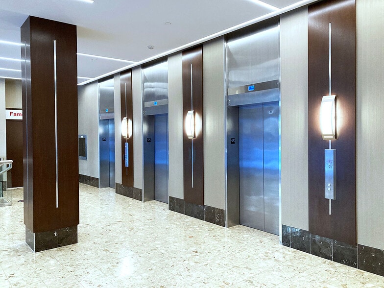 More Photos Of 170 Laurier Ave W, Ottawa Office For Lease