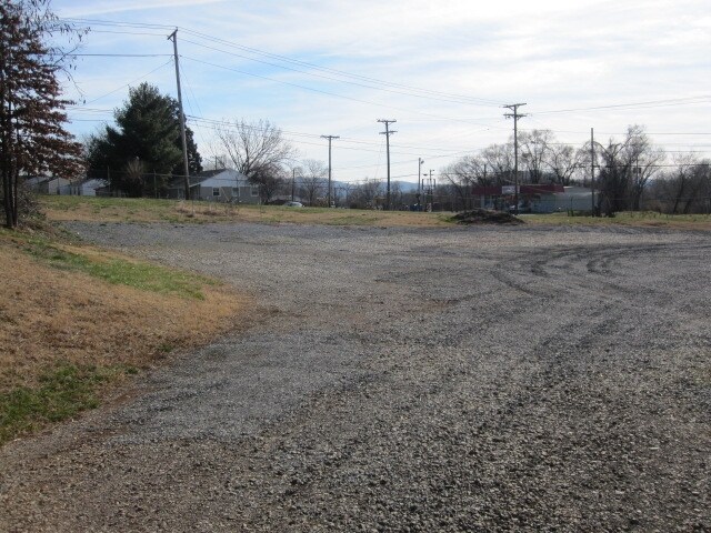 More Photos Of 3125 Salem Tpke NW, Roanoke Warehouse For Sale