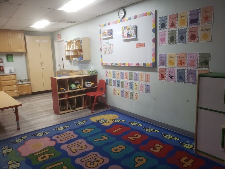 More Photos Of 1206 Lincoln Ave, Pasadena Schools For Lease