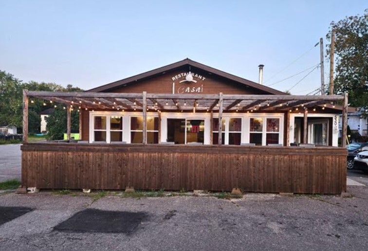 Primary Photo Of 530 Av D'argenteuil, Lachute Restaurant For Sale