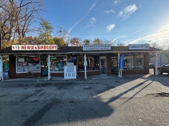 More Photos Of 483 Kings Hwy, Valley Cottage Storefront For Lease
