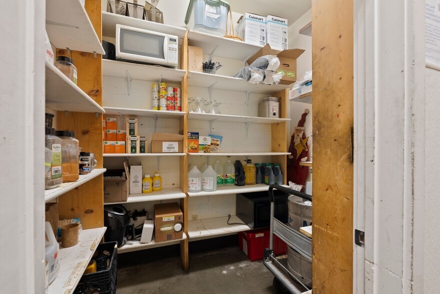 More Photos Of 102 S 1st Ave, Sandpoint Storefront Retail Office For Sale