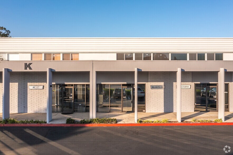 More Photos Of 3303 Harbor Blvd, Costa Mesa Light Distribution For Lease