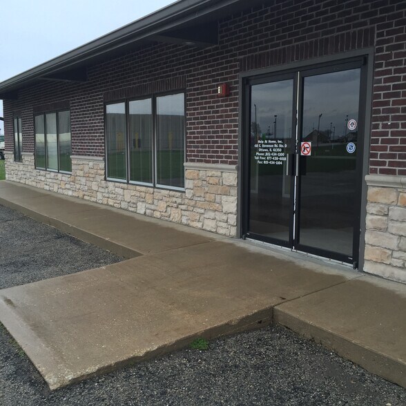 More Photos Of 410 E Stevenson Rd, Ottawa Medical For Sale