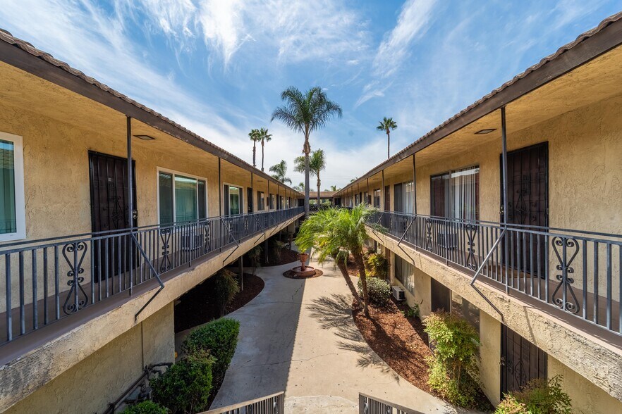 More Photos Of 2221 E Lenita Ln, Santa Ana Apartments For Sale