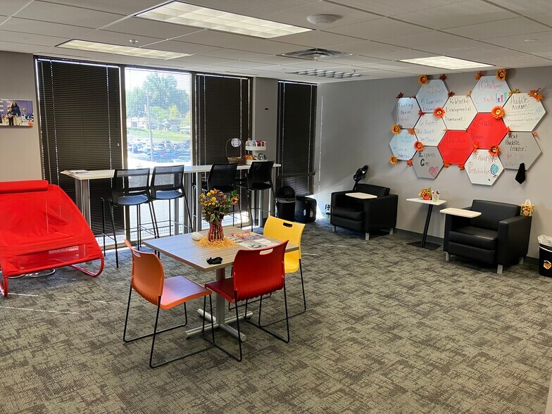 More Photos Of 2714 Union Avenue Ext, Memphis Office For Sale