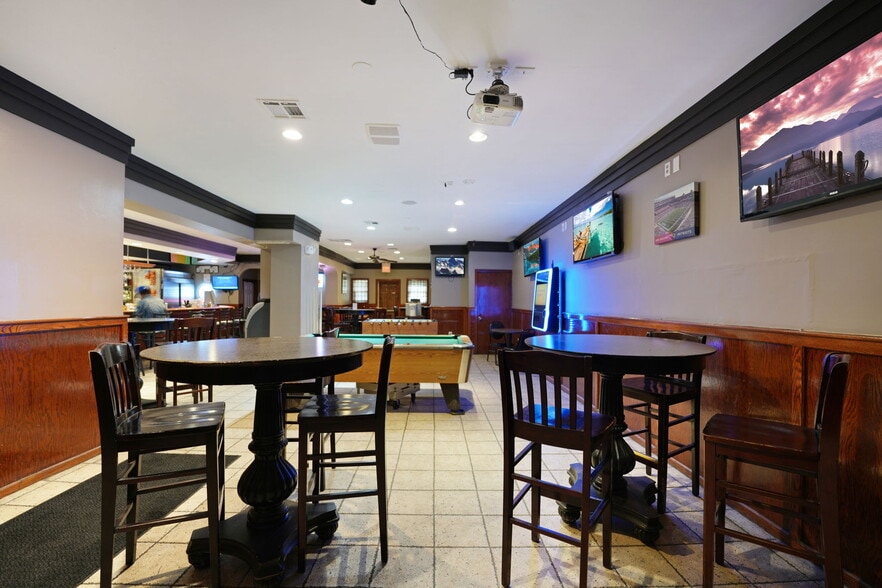 More Photos Of 110-114 County St, New Bedford Storefront Retail Residential For Sale