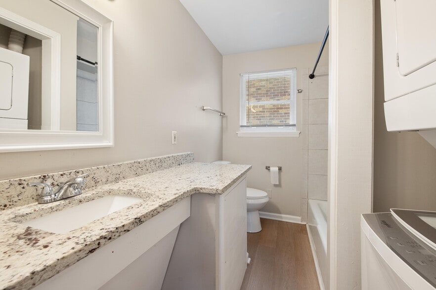 More Photos Of 2107 Rondo St, Charleston Apartments For Sale