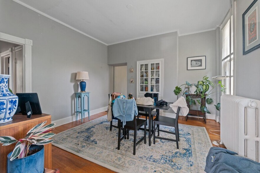 More Photos Of 711 Gladstone Ave, Baltimore Apartments For Sale