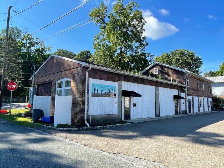More Photos Of 265 Main St, Cornwall Schools For Sale