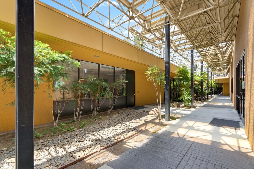 More Photos Of 980 University Ave, Los Gatos Flex For Sale