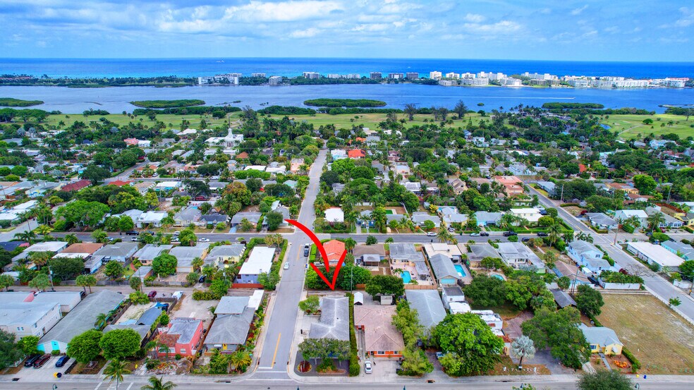 More Photos Of 830 N Federal Hwy, Lake Worth Office For Lease