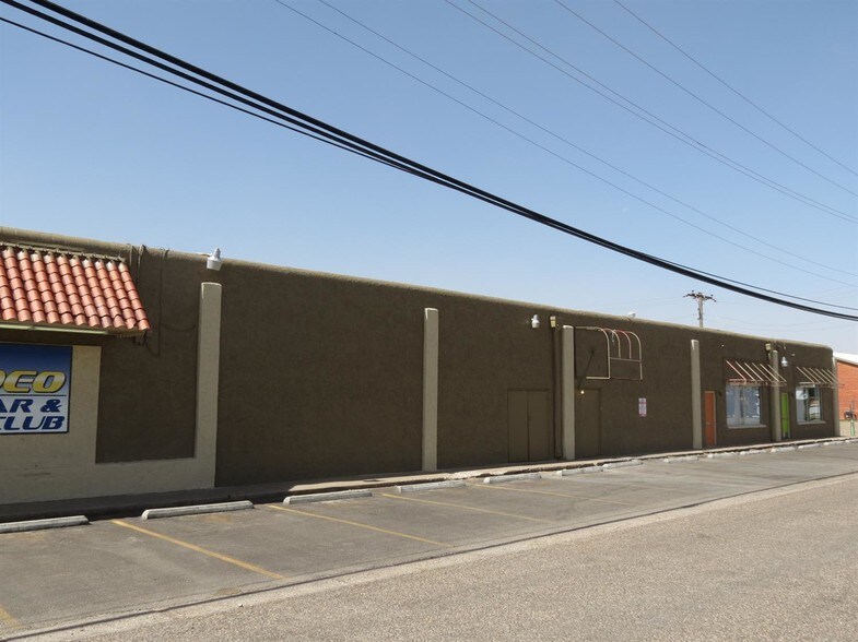 More Photos Of 4802-4816 Avenue Q, Lubbock Freestanding For Sale