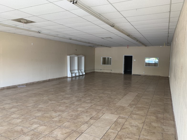 More Photos Of 1702-1780 Robertson Blvd, Chowchilla Unknown For Lease