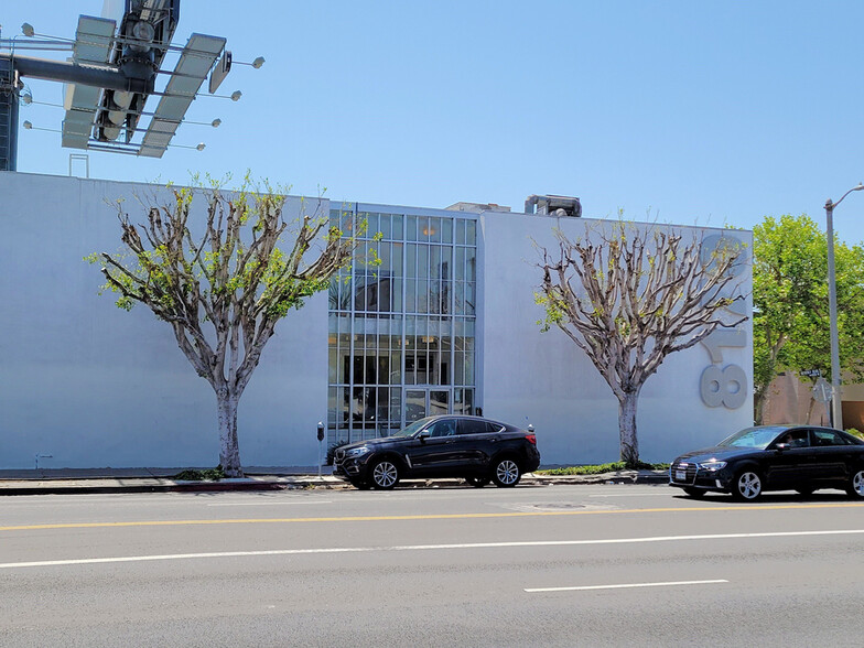 Primary Photo Of 8170 Beverly Blvd, Los Angeles Coworking Space