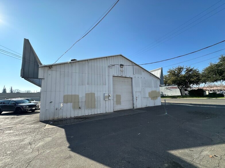More Photos Of 1645 W State Highway 140, Merced Freestanding For Lease