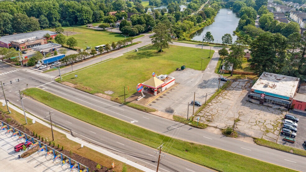 More Photos Of 3332 Victory Blvd, Portsmouth Fast Food For Sale