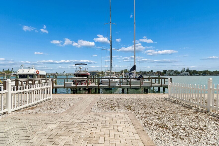 More Photos Of 2307 Bay Blvd, Indian Rocks Beach Apartments For Sale