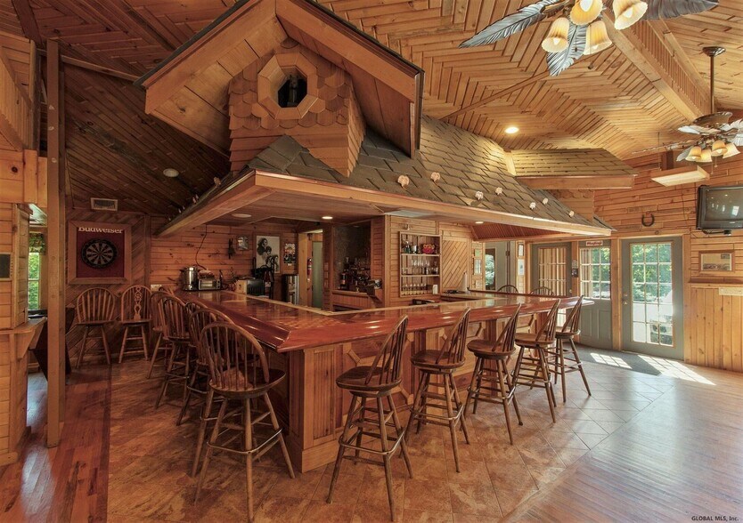 More Photos Of 218 NY-296, Windham Hotel For Sale