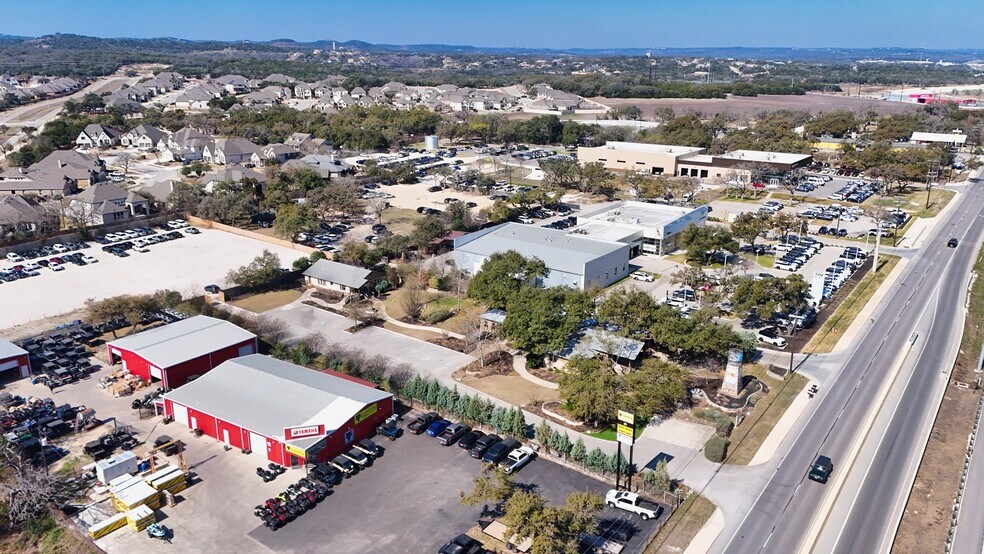 More Photos Of 32255 IH-10 W, Boerne Loft Creative Space For Lease