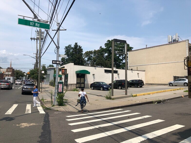 More Photos Of 117-13 Farmers Blvd, Saint Albans Freestanding For Lease