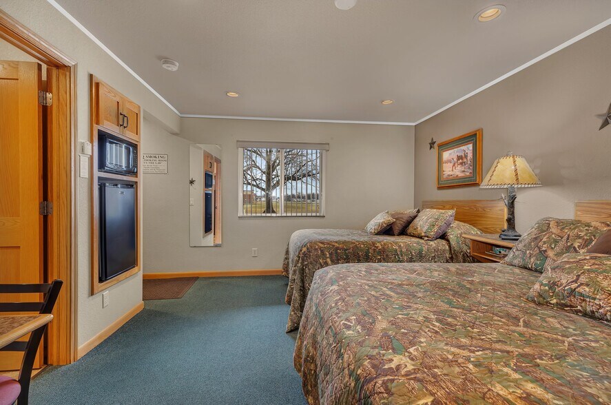 More Photos Of 720 Highway 10, Saint Cloud Hospitality For Sale