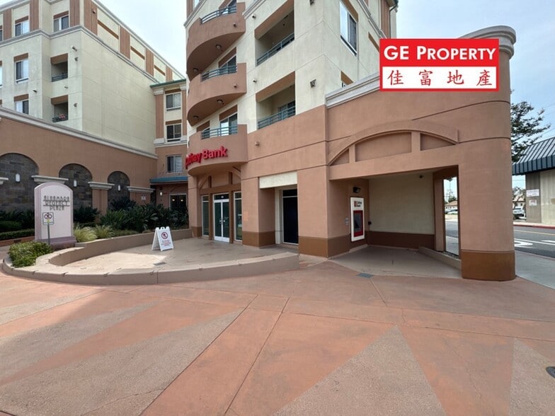 More Photos Of 500-580 W Main St, Alhambra Apartments For Lease