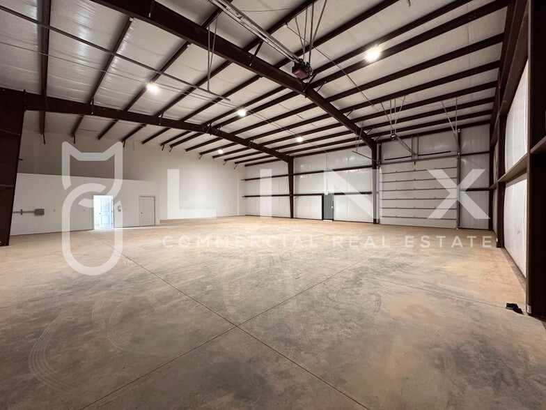 More Photos Of 680 N Cottonwood St, Hildale Manufacturing For Lease