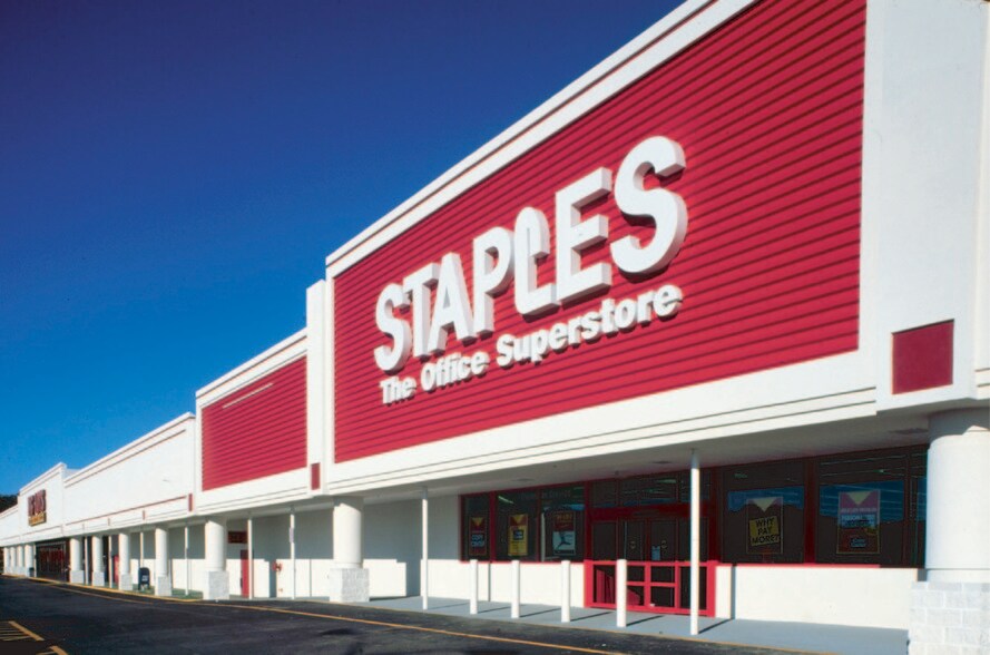 More Photos Of 1475 W Andrew Johnson Hwy, Greeneville Unknown For Lease