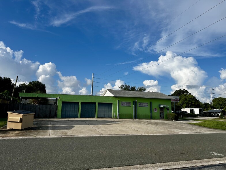 More Photos Of 1739 28th St N, Saint Petersburg Light Manufacturing For Sale