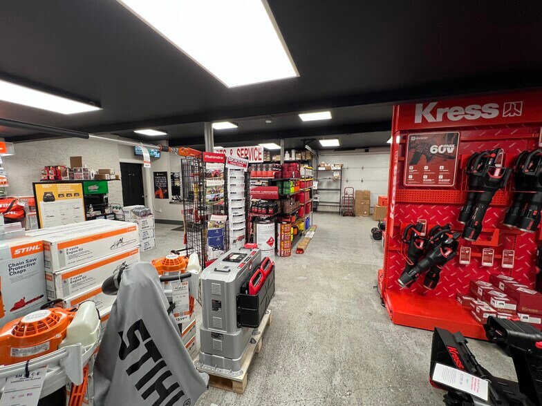 More Photos Of 154 Lancaster Ave, Malvern Auto Repair For Sale