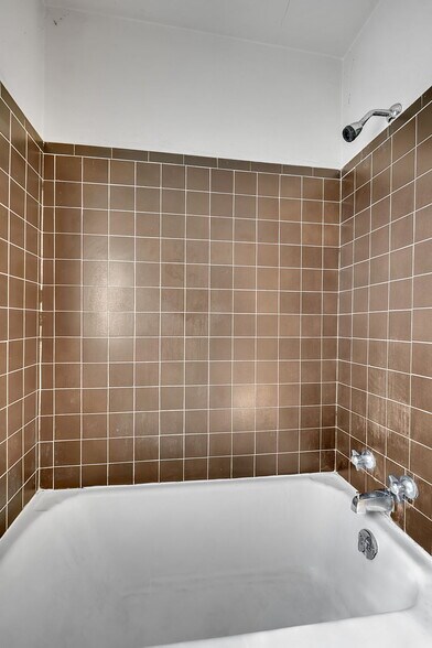 More Photos Of 2123 Clinton St, Buffalo Restaurant For Sale