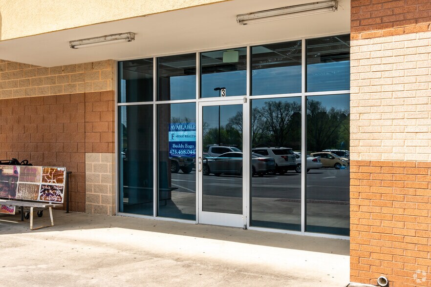 More Photos Of 1512 Red Bud Rd, Calhoun General Retail For Lease