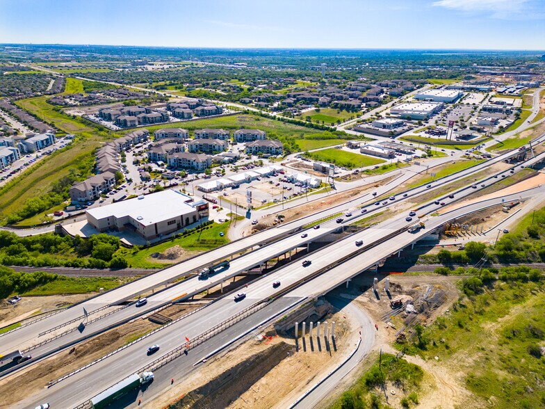 More Photos Of 7323 N Loop 1604 E, San Antonio Office For Sale